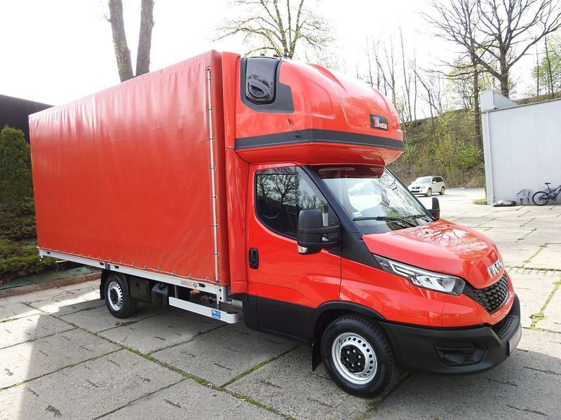 Iveco DAILY 35S18 PLANDEKA 10 PALET WEBASTO KLIMATYZACJA TEMPOMAT LEDY - بصندوق مغلق شاحنة: صور 4 Iveco DAILY 35S18 PLANDEKA 10 PALET WEBASTO KLIMATYZACJA TEMPOMAT LEDY - بصندوق مغلق شاحنة: صور 4