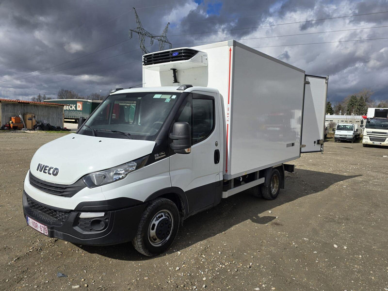Iveco Daily 35-140 - Carrier Xarios 350 frigo - الشاحنات الصغيرة المبردة: صور 3 Iveco Daily 35-140 - Carrier Xarios 350 frigo - الشاحنات الصغيرة المبردة: صور 3