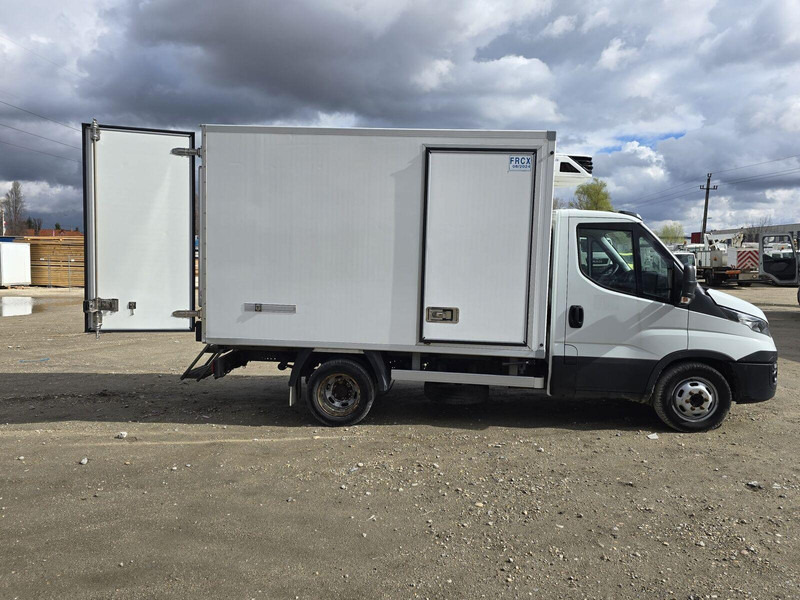 Iveco Daily 35-140 - Carrier Xarios 350 frigo - الشاحنات الصغيرة المبردة: صور 4 Iveco Daily 35-140 - Carrier Xarios 350 frigo - الشاحنات الصغيرة المبردة: صور 4