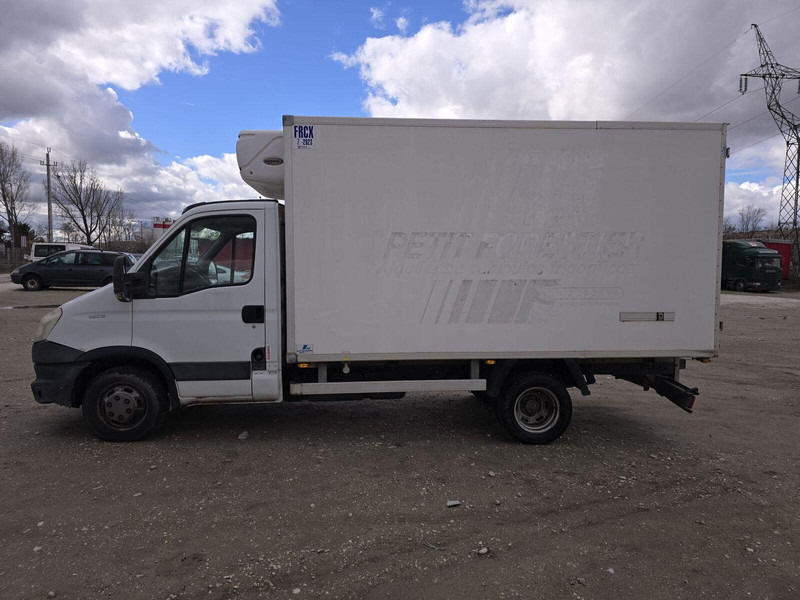 Iveco Daily 35 C 13 - Carrier Xarios 500 frigo - الشاحنات الصغيرة المبردة: صور 5 Iveco Daily 35 C 13 - Carrier Xarios 500 frigo - الشاحنات الصغيرة المبردة: صور 5