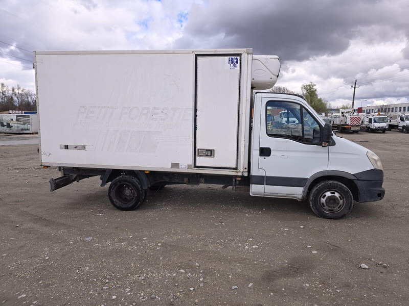 Iveco Daily 35 C 13 - Carrier Xarios 500 frigo - الشاحنات الصغيرة المبردة: صور 4 Iveco Daily 35 C 13 - Carrier Xarios 500 frigo - الشاحنات الصغيرة المبردة: صور 4