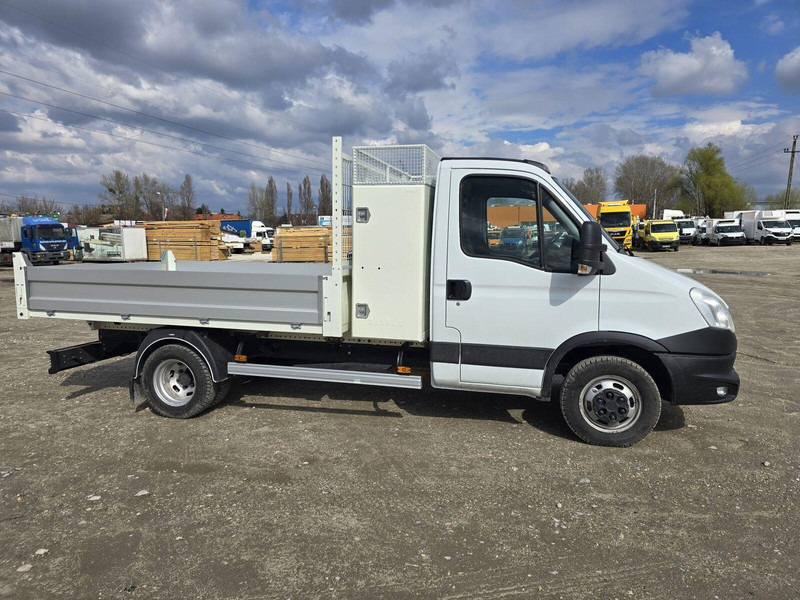 Iveco Daily 35 C 13 - Tipper + tool box - قلاب صغير: صور 4 Iveco Daily 35 C 13 - Tipper + tool box - قلاب صغير: صور 4
