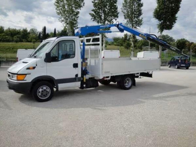 Iveco Daily 35C11 - flatbed+crane - شاحنات مسطحة, شاحنة كرين: صور 2 Iveco Daily 35C11 - flatbed+crane - شاحنات مسطحة, شاحنة كرين: صور 2