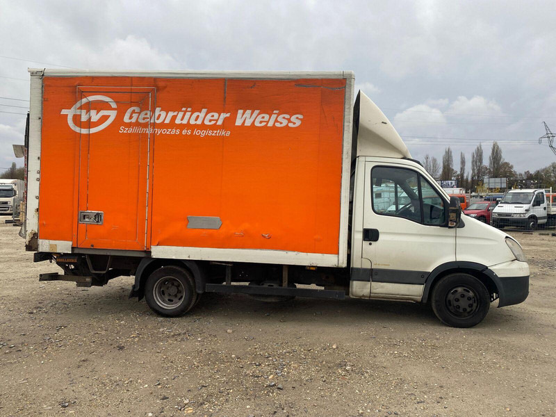 Iveco Daily 40 C 15 - Koffer + DHollandia LBW - الشاحنات الصغيرة صندوق مغلق: صور 4 Iveco Daily 40 C 15 - Koffer + DHollandia LBW - الشاحنات الصغيرة صندوق مغلق: صور 4