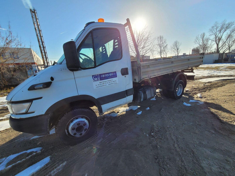 Iveco Daily 65 C 17 3 sided tipper 6,5t - قلابات: صور 3 Iveco Daily 65 C 17 3 sided tipper 6,5t - قلابات: صور 3