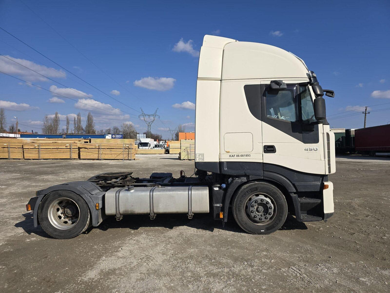Iveco Stralis 450 - Tractor - شاحنة جرار: صور 4 Iveco Stralis 450 - Tractor - شاحنة جرار: صور 4