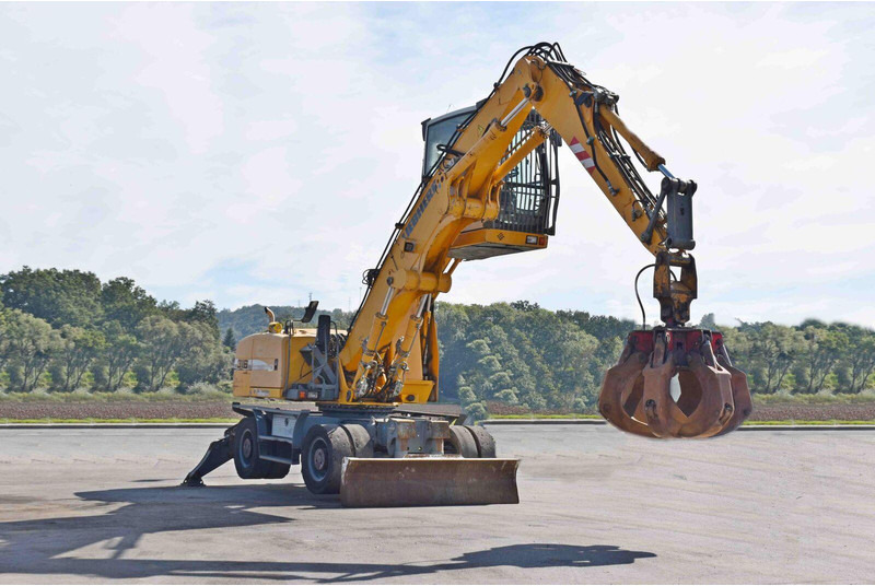 Liebherr PELLE A316 - حفارة على عجلات: صور 3 Liebherr PELLE A316 - حفارة على عجلات: صور 3