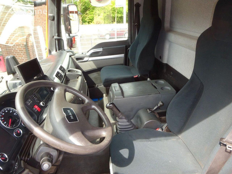 تأجير MAN 15.250 TGM Flatbed MAN 15.250 TGM Flatbed: صور 16 تأجير MAN 15.250 TGM Flatbed MAN 15.250 TGM Flatbed: صور 16