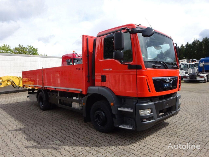 MAN 15.250 TGM Flatbed - شاحنات مسطحة: صور 4 MAN 15.250 TGM Flatbed - شاحنات مسطحة: صور 4