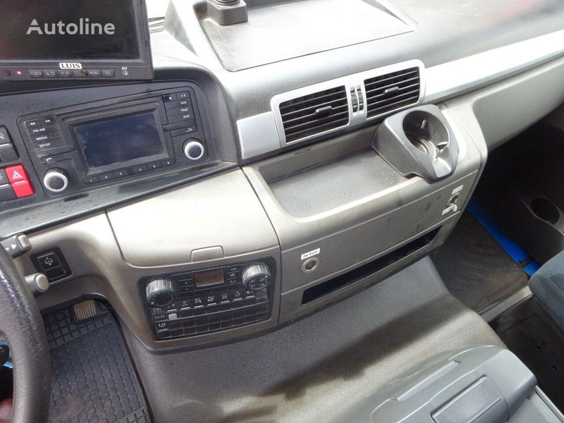 تأجير MAN 15.250 TGM Flatbed MAN 15.250 TGM Flatbed: صور 17 تأجير MAN 15.250 TGM Flatbed MAN 15.250 TGM Flatbed: صور 17