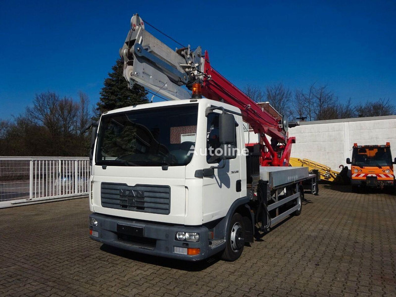 MAN 8.180 TGL - Flatbed+crane - شاحنات مسطحة, شاحنة كرين: صور 3 MAN 8.180 TGL - Flatbed+crane - شاحنات مسطحة, شاحنة كرين: صور 3