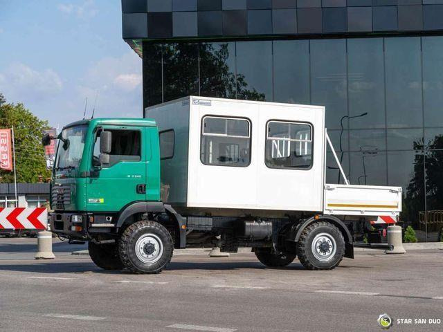 MAN TGM 13.240 4x4 BL Double Cab Camper BUS - الشاسيه شاحنة, شاحنة كرين: صور 4 MAN TGM 13.240 4x4 BL Double Cab Camper BUS - الشاسيه شاحنة, شاحنة كرين: صور 4