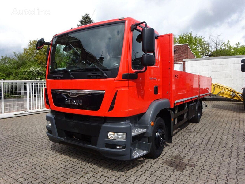 MAN TGM 15.250 Flatbed - شاحنات مسطحة: صور 2 MAN TGM 15.250 Flatbed - شاحنات مسطحة: صور 2