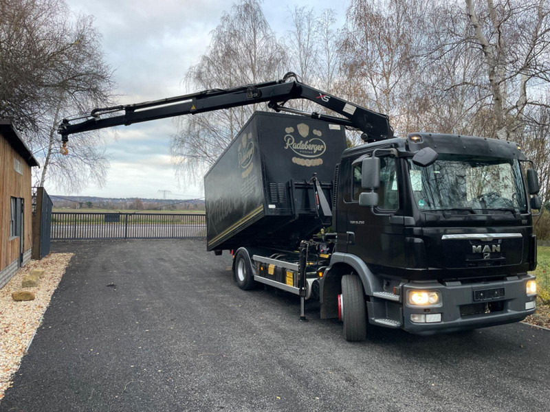 MAN TGM 15.250 Hoof lift + Crane - شاحنة ذات الخطاف, شاحنة كرين: صور 2 MAN TGM 15.250 Hoof lift + Crane - شاحنة ذات الخطاف, شاحنة كرين: صور 2