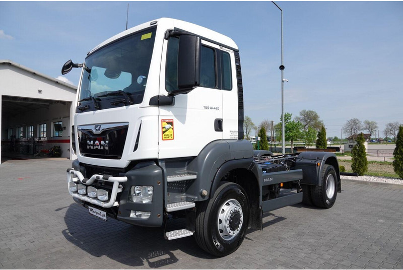 MAN TGS 18.420 / 4X4 / RAMA DŁ. 5,6 M / NAVI / DO ZABUDOWY / SPROWA - الشاسيه شاحنة: صور 3 MAN TGS 18.420 / 4X4 / RAMA DŁ. 5,6 M / NAVI / DO ZABUDOWY / SPROWA - الشاسيه شاحنة: صور 3