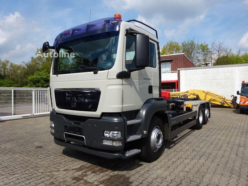 MAN TGS 26.320 - Hook lift truck - شاحنة ذات الخطاف, شاحنة كرين: صور 1 MAN TGS 26.320 - Hook lift truck - شاحنة ذات الخطاف, شاحنة كرين: صور 1