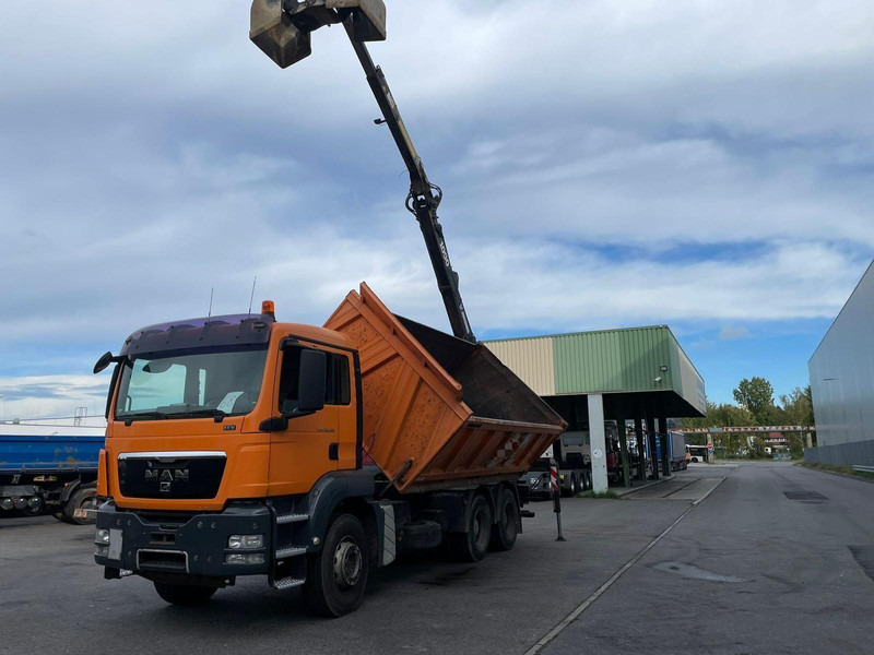 MAN TGS 26.360 Tipper + Crane Jonsered J 1090 - قلابات, شاحنة كرين: صور 4 MAN TGS 26.360 Tipper + Crane Jonsered J 1090 - قلابات, شاحنة كرين: صور 4