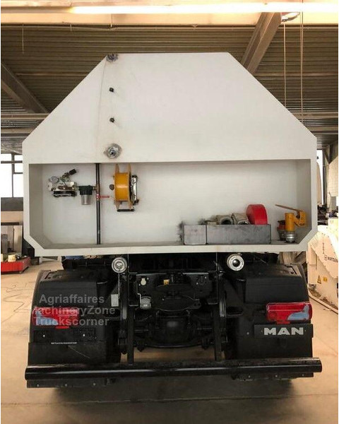 MAN TGS 33.500 - شاحنة صهريج: صور 5 MAN TGS 33.500 - شاحنة صهريج: صور 5