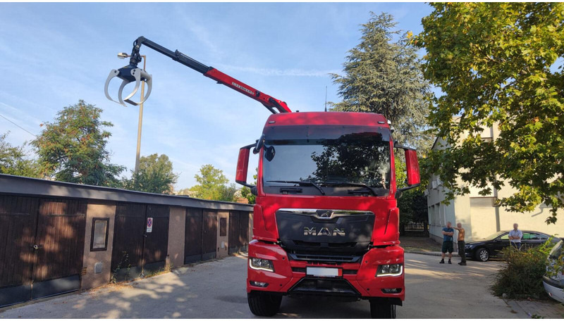 MAN TGS 33.520 - شاحنة قطع الأشجار, شاحنة كرين: صور 4 MAN TGS 33.520 - شاحنة قطع الأشجار, شاحنة كرين: صور 4