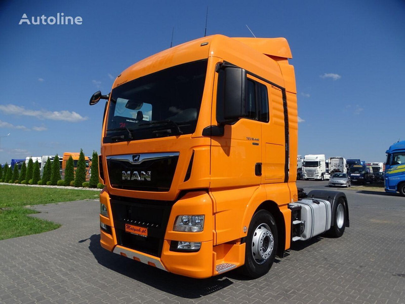 MAN TGX 18.440 - شاحنة جرار: صور 2 MAN TGX 18.440 - شاحنة جرار: صور 2