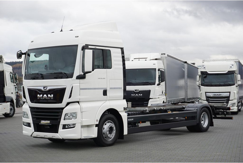 MAN TGX / 18.460 / ACC / E 6 / XLX / BDF / 7,15 M , 7,45 M - الشاسيه شاحنة: صور 2 MAN TGX / 18.460 / ACC / E 6 / XLX / BDF / 7,15 M , 7,45 M - الشاسيه شاحنة: صور 2