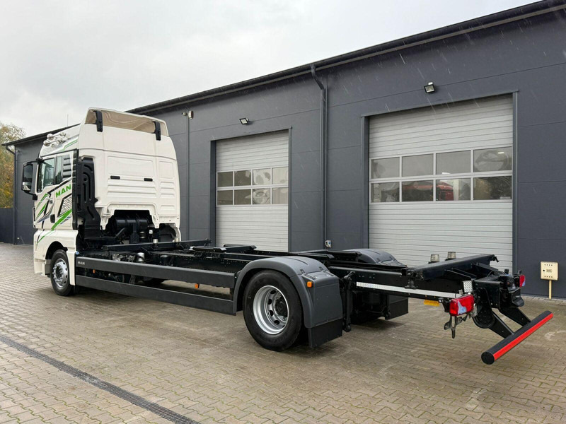 MAN TGX 18.470 // Przebieg 252 tyś. km !!! // Ciężarówka jak nowa // - الشاسيه شاحنة: صور 3 MAN TGX 18.470 // Przebieg 252 tyś. km !!! // Ciężarówka jak nowa // - الشاسيه شاحنة: صور 3