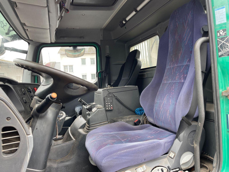 Mercedes-Benz 1833 Absetzkipper Bluetec 5 Klima 2 Hand Orig Km - شاحنات الحاويات/ جسم علوي قابل للتغيير شاحنة, شاحنة كرين: صور 5 Mercedes-Benz 1833 Absetzkipper Bluetec 5 Klima 2 Hand Orig Km - شاحنات الحاويات/ جسم علوي قابل للتغيير شاحنة, شاحنة كرين: صور 5