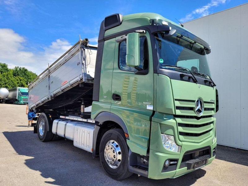 Mercedes-Benz 1851 L 3 way grain tipper Kempf - قلابات: صور 4 Mercedes-Benz 1851 L 3 way grain tipper Kempf - قلابات: صور 4