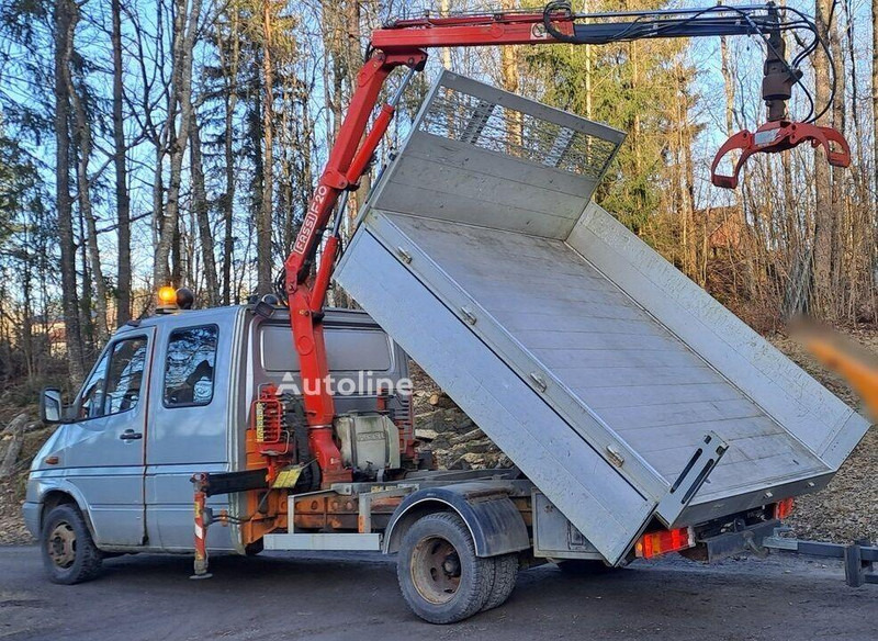 قلابات, شاحنة كرين Mercedes-Benz 413 - Doka tipper+crane with gripper: صور 11