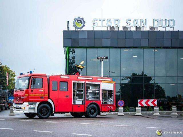 Mercedes-Benz ACTROS 1835 4x2 ZIEGLER FIRE BRIGADE - المطافئ: صور 4 Mercedes-Benz ACTROS 1835 4x2 ZIEGLER FIRE BRIGADE - المطافئ: صور 4