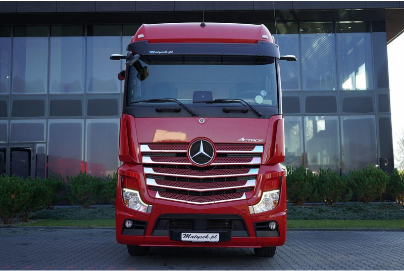 Mercedes-Benz ACTROS 1845 - شاحنة جرار: صور 3 Mercedes-Benz ACTROS 1845 - شاحنة جرار: صور 3