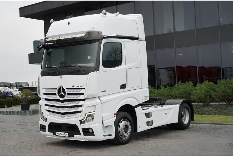 Mercedes-Benz ACTROS 1851 / RETARDER / GIGA SPACE / EURO 6 / SPROWADZONY - شاحنة جرار: صور 4 Mercedes-Benz ACTROS 1851 / RETARDER / GIGA SPACE / EURO 6 / SPROWADZONY - شاحنة جرار: صور 4