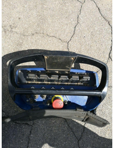 شاحنة جرار Mercedes-Benz ACTROS 2551: صور 14