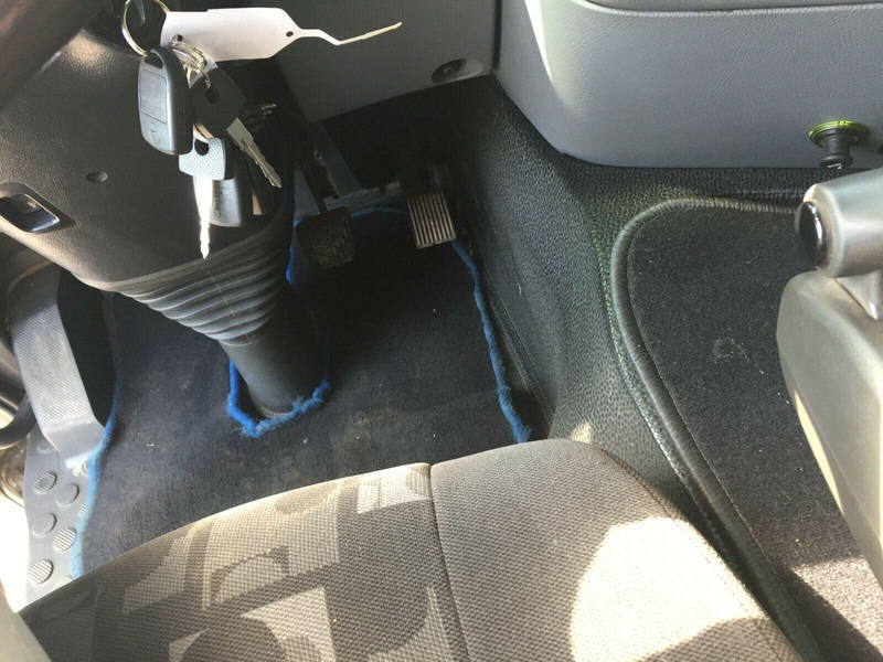 شاحنة جرار Mercedes-Benz ACTROS 2551: صور 20