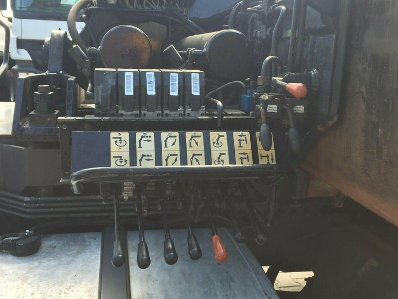 شاحنة جرار Mercedes-Benz ACTROS 2551: صور 13