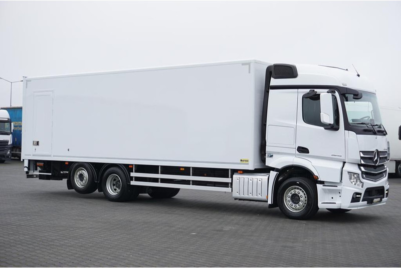 Mercedes-Benz ACTROS / 2645 / E 6 / KONTENER + WINDA / 22 PALETY / ŁAD. 13 467 - بصندوق مغلق شاحنة: صور 4 Mercedes-Benz ACTROS / 2645 / E 6 / KONTENER + WINDA / 22 PALETY / ŁAD. 13 467 - بصندوق مغلق شاحنة: صور 4