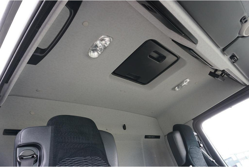 تأجير Mercedes-Benz ANTOS / 2535 / EURO 6 / CHŁODNIA + WINDA / 23 PALETY / OŚ SKRĘTN Mercedes-Benz ANTOS / 2535 / EURO 6 / CHŁODNIA + WINDA / 23 PALETY / OŚ SKRĘTN: صور 16 تأجير Mercedes-Benz ANTOS / 2535 / EURO 6 / CHŁODNIA + WINDA / 23 PALETY / OŚ SKRĘTN Mercedes-Benz ANTOS / 2535 / EURO 6 / CHŁODNIA + WINDA / 23 PALETY / OŚ SKRĘTN: صور 16