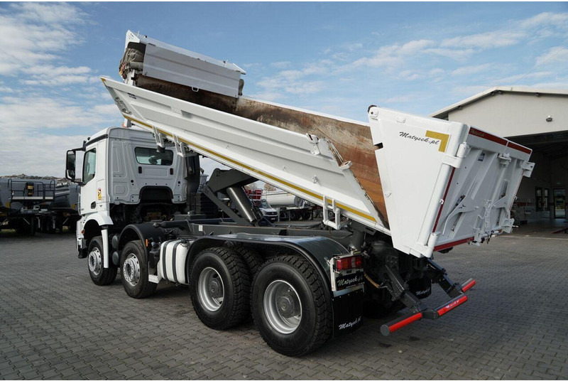 Mercedes-Benz AROCS 3243 / 8x4 / WYWROTKA DWUSTRONNA / HYDROBURTA / BORDMATIC - قلابات: صور 3 Mercedes-Benz AROCS 3243 / 8x4 / WYWROTKA DWUSTRONNA / HYDROBURTA / BORDMATIC - قلابات: صور 3