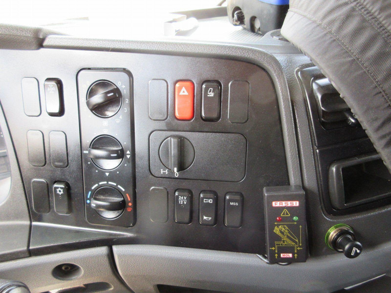 Mercedes-Benz ATEGO 1224 L - شاحنات مسطحة, شاحنة كرين: صور 3 Mercedes-Benz ATEGO 1224 L - شاحنات مسطحة, شاحنة كرين: صور 3