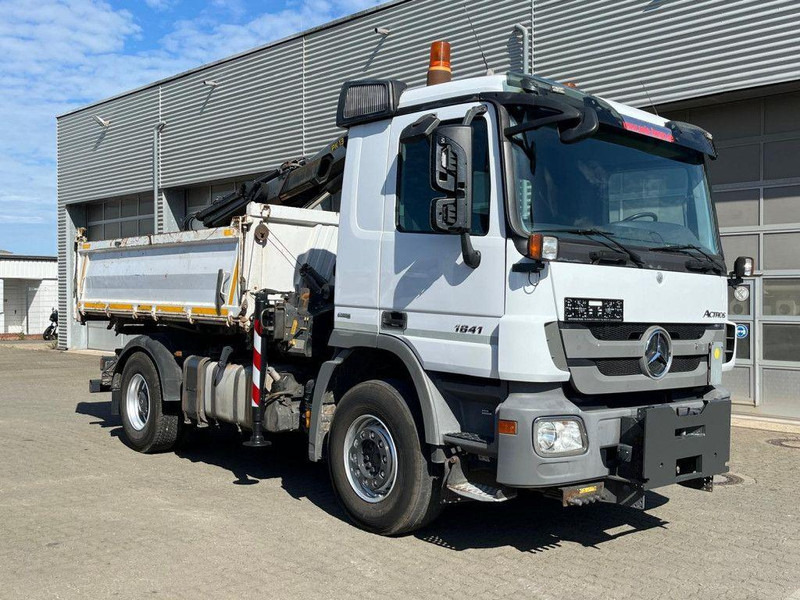 Mercedes-Benz Actros 1841 K 3-Way Meiller Tipper Crane Palfinger PK 13001-KA - قلابات, شاحنة كرين: صور 2 Mercedes-Benz Actros 1841 K 3-Way Meiller Tipper Crane Palfinger PK 13001-KA - قلابات, شاحنة كرين: صور 2