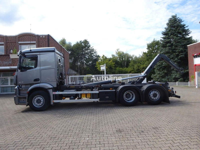 Mercedes-Benz Actros 2545 Hook lift truck 6x2 - شاحنة ذات الخطاف, شاحنة كرين: صور 4 Mercedes-Benz Actros 2545 Hook lift truck 6x2 - شاحنة ذات الخطاف, شاحنة كرين: صور 4
