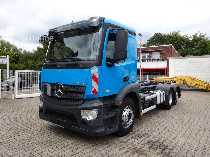 Mercedes-Benz Antos 2533 - Hook lift truck 6x2 - شاحنة ذات الخطاف: صور 1 Mercedes-Benz Antos 2533 - Hook lift truck 6x2 - شاحنة ذات الخطاف: صور 1