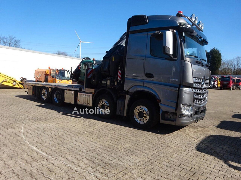 Mercedes-Benz Arocs 3453 8x2 Open Flatbed + Crane Fassi F820 - شاحنات مسطحة, شاحنة كرين: صور 3 Mercedes-Benz Arocs 3453 8x2 Open Flatbed + Crane Fassi F820 - شاحنات مسطحة, شاحنة كرين: صور 3