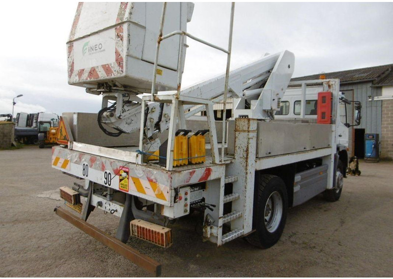 Mercedes-Benz Atego 1318 Nacelle - Lifting basket truck - شاحنة, شاحنة كرين: صور 3 Mercedes-Benz Atego 1318 Nacelle - Lifting basket truck - شاحنة, شاحنة كرين: صور 3