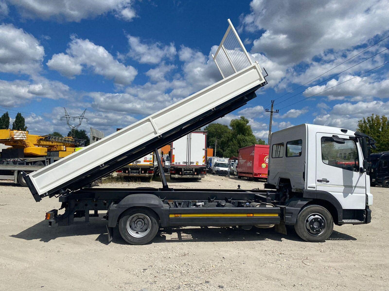 Mercedes-Benz Atego 818 - 3 sided tipper - قلابات: صور 4 Mercedes-Benz Atego 818 - 3 sided tipper - قلابات: صور 4