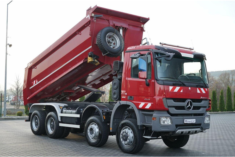 Mercedes-Benz CTROS 4141 / 8X6 / WYWROTKA TYLNOZSYPOWA / MEILLER KIPPER 5.3M / - قلابات: صور 1 Mercedes-Benz CTROS 4141 / 8X6 / WYWROTKA TYLNOZSYPOWA / MEILLER KIPPER 5.3M / - قلابات: صور 1