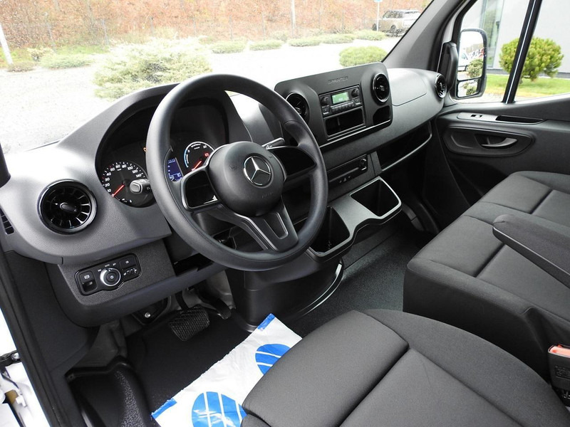 Mercedes-Benz ESPRINTER NOWY ELEKTRYCZNY FURGON AUTOMAT GWARANCJA 95KM [ 607 - الشاحنات الصغيرة صندوق مغلق, فان كهربائية: صور 2 Mercedes-Benz ESPRINTER NOWY ELEKTRYCZNY FURGON AUTOMAT GWARANCJA 95KM [ 607 - الشاحنات الصغيرة صندوق مغلق, فان كهربائية: صور 2