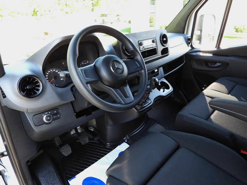Mercedes-Benz SPRINTER 315 - الشاحنات الصغيرة صندوق مغلق: صور 2 Mercedes-Benz SPRINTER 315 - الشاحنات الصغيرة صندوق مغلق: صور 2