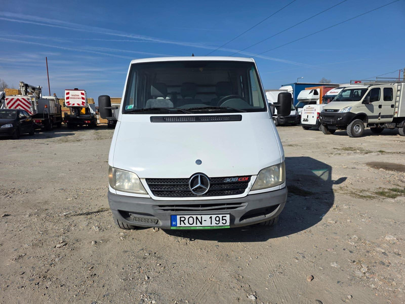 Mercedes-Benz Sprinter 308 CDi - Doka Pritsche - الشاحنات الصغيرة المسطحة, الشاحنات الصغيرة كابينة مزدوجة: صور 3 Mercedes-Benz Sprinter 308 CDi - Doka Pritsche - الشاحنات الصغيرة المسطحة, الشاحنات الصغيرة كابينة مزدوجة: صور 3