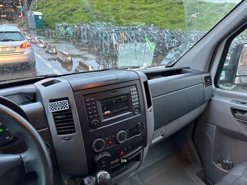 Mercedes-Benz Sprinter Koffer + Tail lift - الشاحنات الصغيرة صندوق مغلق: صور 5 Mercedes-Benz Sprinter Koffer + Tail lift - الشاحنات الصغيرة صندوق مغلق: صور 5